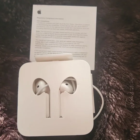 Apple EarPods - Picture 4 of 4